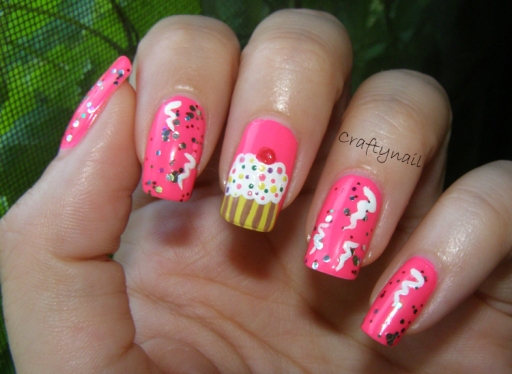 pink_birthday-nails
